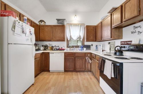 596 Grand Ave, Saint Paul MN  55102-2610 exterior