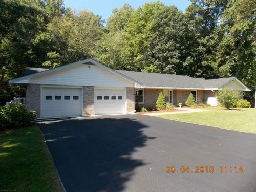 200 Greenlea St, Snowville, VA 24301-3715