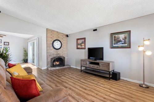 10718 Sterling Wood Way, Rancho Cordova, CA 95670-5627