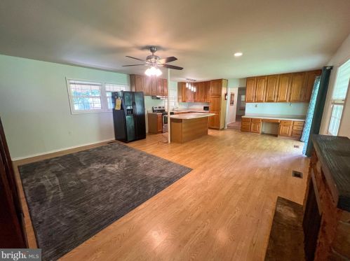 2931 Birchtree Ln, Silver Spring MD 20906-3032 exterior