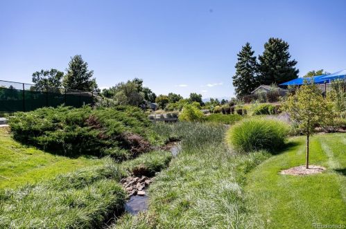 7597 Rosemary Cir, Englewood CO 80112-6421 exterior