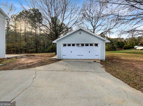 2270 Stroud Rd, Jackson GA  30233-2919 exterior