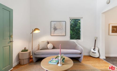 1520 Columbia Dr, Glendale CA  91205-3508 exterior