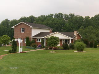 2201 Alean Rd, Wirtz, VA 24184-3873