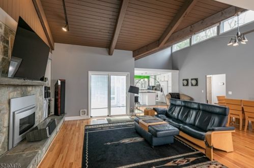 1005 Canal Rd, Princeton NJ  08540-8431 exterior