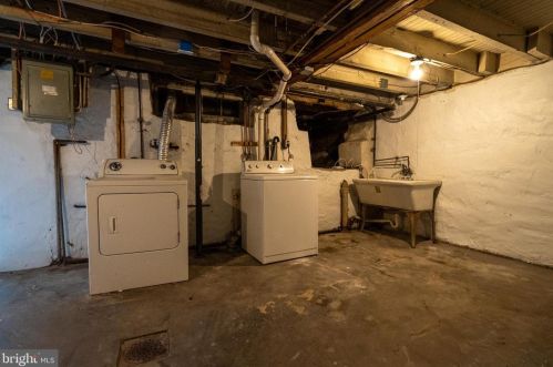 131 Ross St, Lancaster PA  17602-1926 exterior