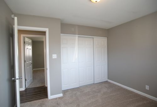 100 Fairwood Dr, Lemont IL  60440-2851 exterior