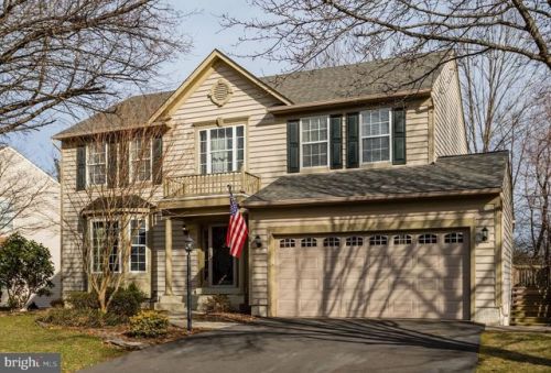 7725 Vinewood Ct, Gainesville, VA 20155-2852