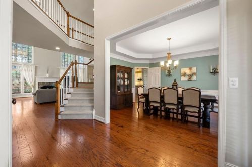 1075 Queensgate Dr, Smyrna GA  30082-6400 exterior
