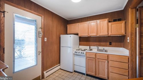 355 Scott Dr, Silver Spring MD 20904-1066 exterior