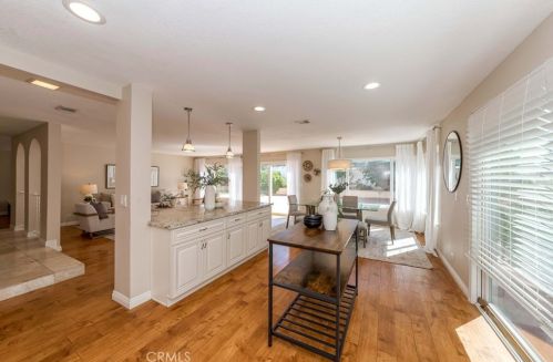 15192 Touraine Way, Irvine CA  92604-3150 exterior