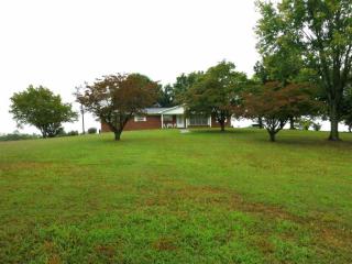 4949 Southfork Cir, Morristown, TN 37813-4050
