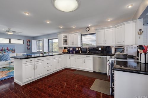 5361 Poola St, Honolulu HI  96821-1536 exterior