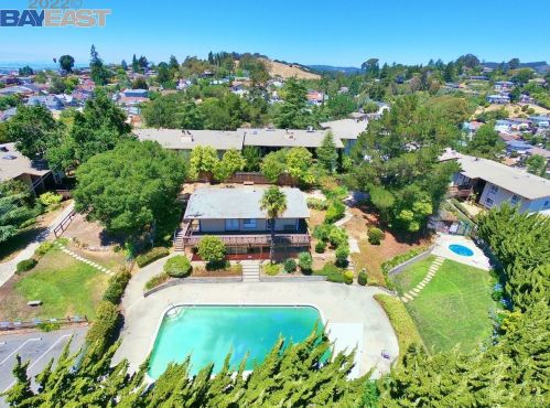 19100 Crest Ave, Hayward CA  94546-2837 exterior
