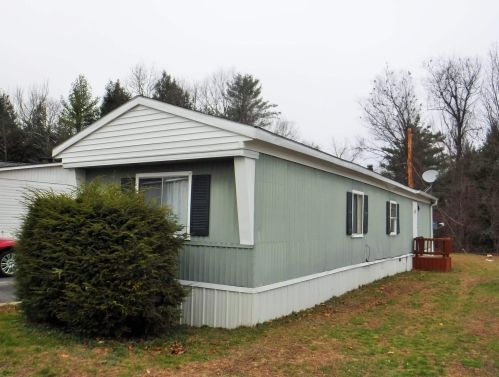 7 Sherman Dr, Concord, NH 03303-1323