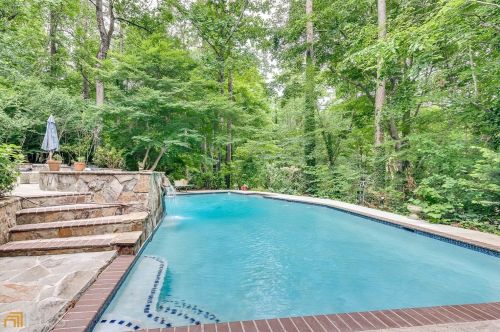 1963 Wellington Ln, Marietta, GA 30062-6073