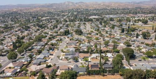 2824 Galena Ave, Simi Valley CA 93065-2712 exterior