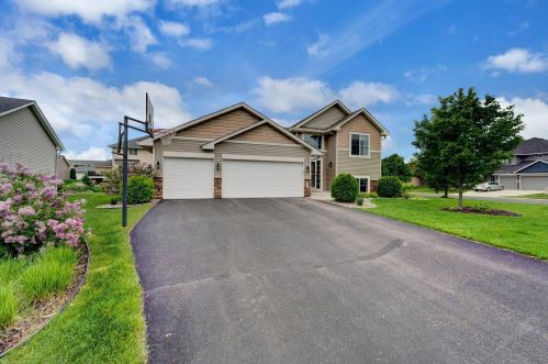 658 Appaloosa Ave, Prior Lake, MN 55379-3181
