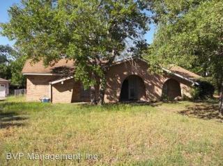 1110 Merry Oaks Dr, College Station TX  77840-2607 exterior