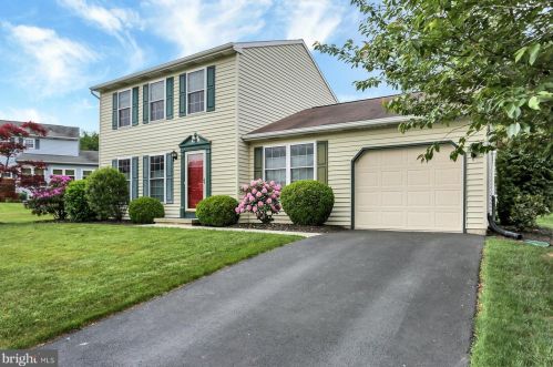 523 Ryan Dr, Harrisburg, PA 17112-2260