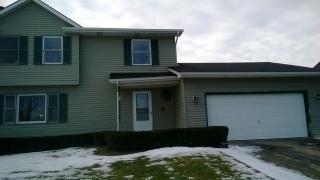 976 Belle Plaine Ave, Gurnee, IL 60031-3705