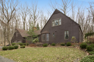11 Mountain Rd, Lebanon, NJ 08833-4623