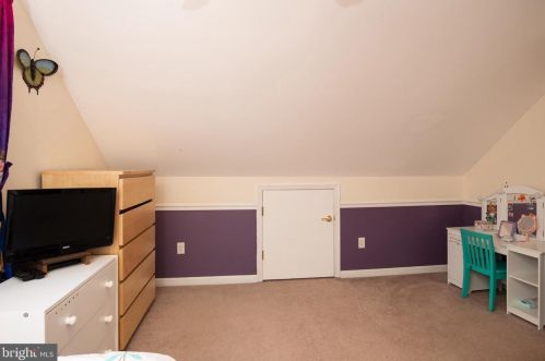 6132 Shady Side Rd, Shady Side MD exterior