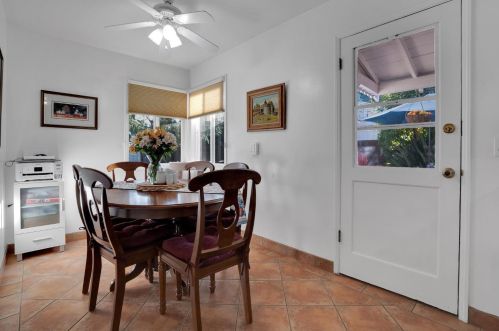 1700 Kenneth Dr, Turlock CA 95380-3421 exterior