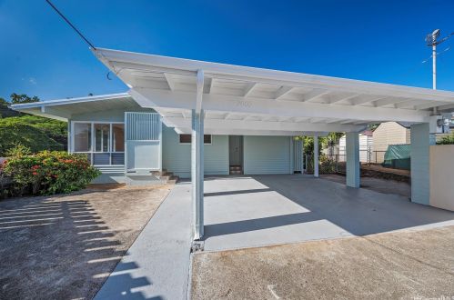 2002 Mahaoo Pl, Honolulu, HI 96819-1658