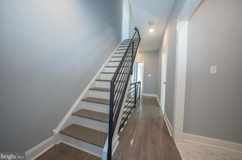 412 Jackson St, Philadelphia PA  19148-5705 exterior