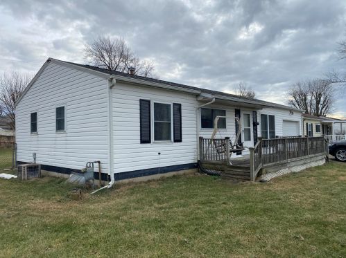 1966 Amanda St, Springfield, OH 45506-3302
