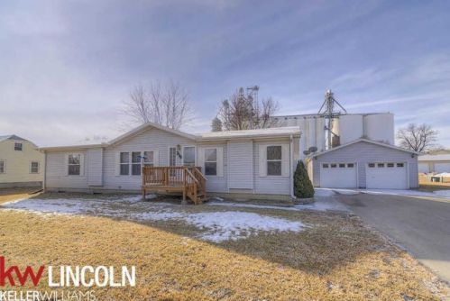 319 1st St, Mead, NE 68041-3021