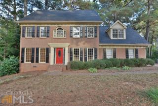 804 Newcastle Dr, Lilburn, GA 30047-5447