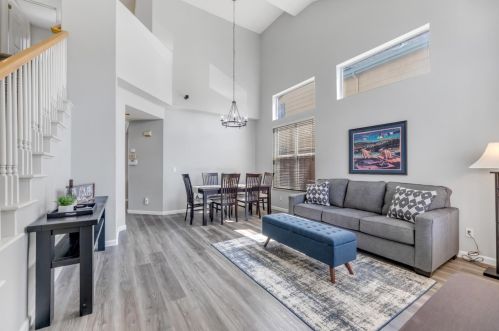 27 Quist Ave, Hayward, CA 94544-5465