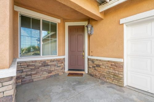 8602 Hayloft Pl, Riverside, CA 92508-7145