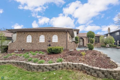 15637 Lorel Ave, Oak Forest, IL 60452-3303