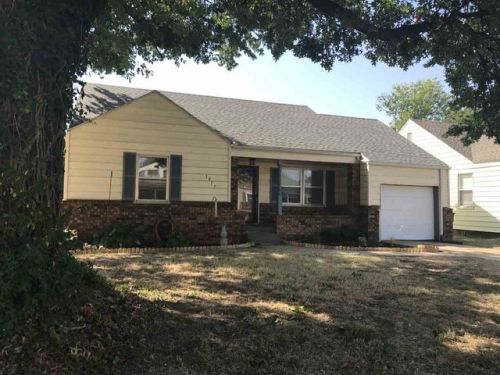 1017 Sunset Ave, Enid, OK 73703-7127