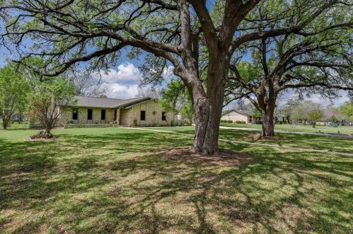 120 Woodland Rd, Georgetown, TX 78628-3037