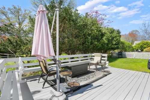 39 Sunshine Ave, Riverside, CT 06878-1222