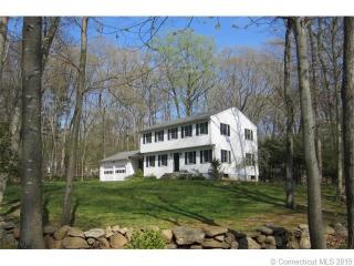 40 Hawthorn Rd, Guilford CT  06437-1747 exterior