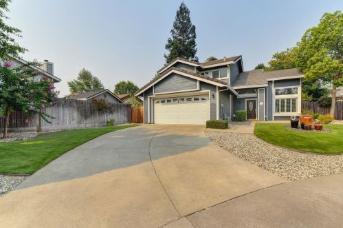 9540 Dapple Ct, Elk Grove, CA 95624-2106