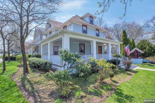 264 Harrington Ave, Closter, NJ 07624-1123