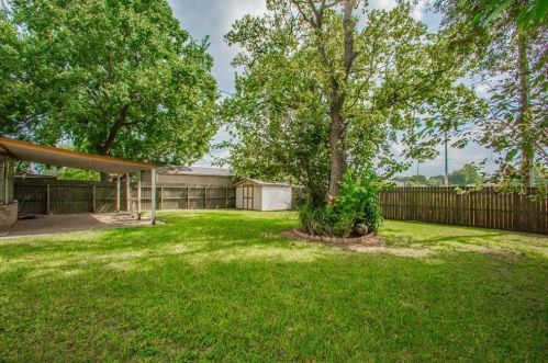 32 Rnch House Loop, Angleton TX 77515-2723 exterior