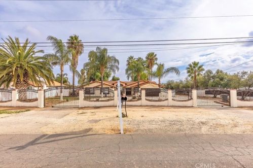 2141 Sunpark Dr, Perris, CA 92570-6159