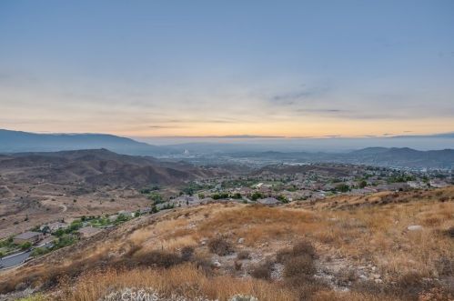 18458 Lakepointe Dr, Riverside CA  92503-0252 exterior