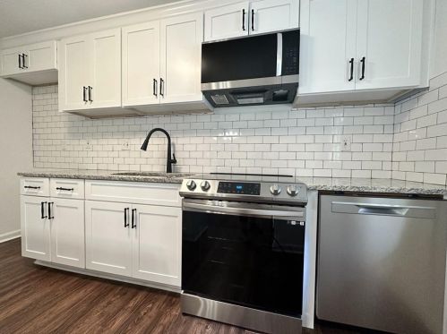 1379 Benteen Way, Atlanta GA  30315-3103 exterior