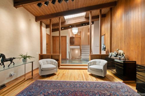 2740 Edgewood Ln, Bannockburn IL  60015-1617 exterior