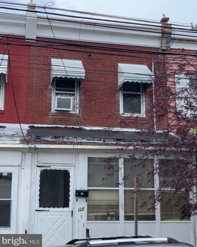 128 Liberty St, Trenton, NJ 08611-2622