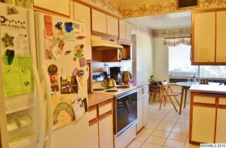 631 Ash St, Lebanon, OR 97355-2009