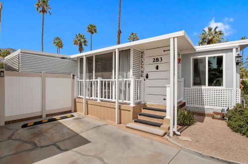 283 Raincloud St, Palm Springs, CA 92264-7856